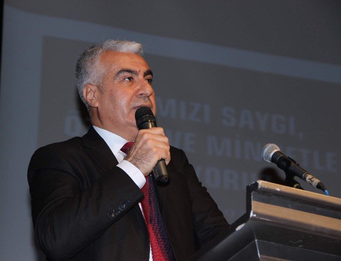 Chp’den ‘Atatürk Ve Cumhuriyet’ Konulu Panel