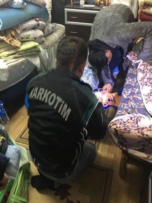 Emniyet Genel Müdürlüğü’nden Uyuşturucu Tacirlerine Darbe