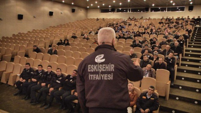 Eskişehir İl Emniyet Müdürlüğü Personeline Yönelik "Afet Bilinci Eğitimi Ve Yangın Tatbikatı"