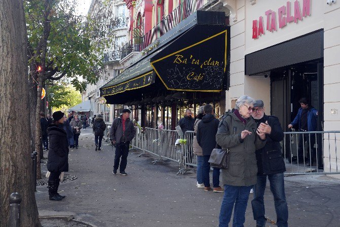 Fransa, Paris Saldırılarında Ölenleri Anmaya Hazırlanıyor