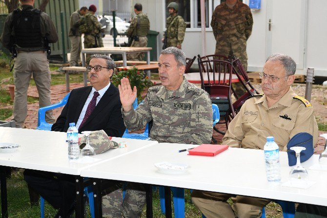 Genel Kurmay Başkanı Orgeneral Akar Şırnak Ve Silopi’deki Birlikleri Ziyaret Etti