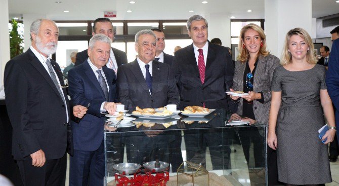 İzmir’in Meşhur Boyozu Atakta