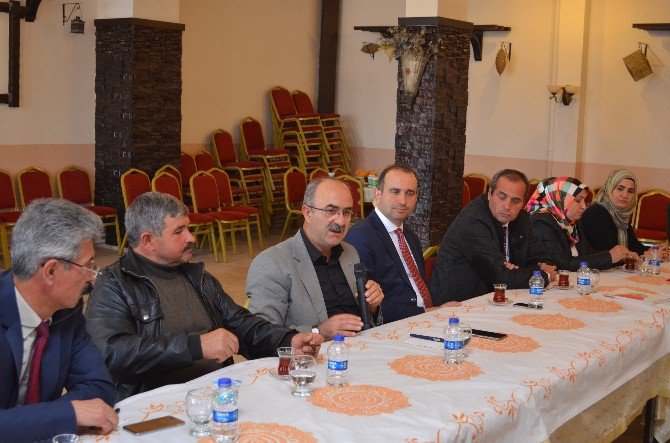 Başkan Gülcüoğlu, "Mesleki Eğitim Yoluyla Engelsiz Hayata" Projesini Muhtarlara Anlattı