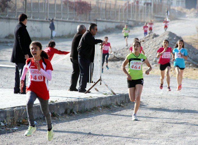 Kayseri’de Nefes Kesen Koşu