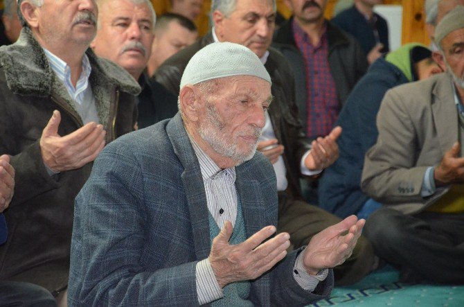 Atatürk Ve Silah Arkadaşları İçin Kur’an-ı Kerim Okutuldu