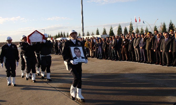Şehit Kaymakam Safitürk’ün Cenazesi Kocaeli’ne Getirildi