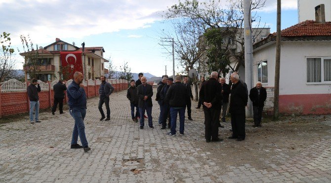 Şehit Kaymakam Safitürk’ün Evine Ateş Düştü