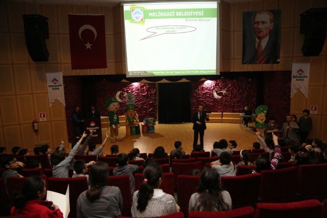 Melikgazi Öğrencilerine Geri Dönüşüm Eğitim Seminerleri