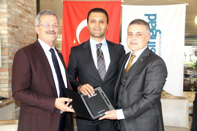 Mersin Giad Sektörel Kartvizit Alışverişi Yapıldı