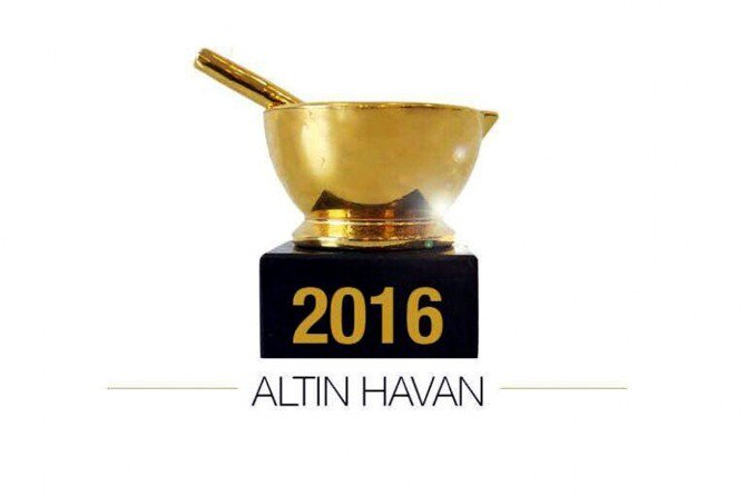 2016 Yılı Altın Havan Eczacılık Kurumu Ödülü Anadolu Üniversitesi’ne Geldi