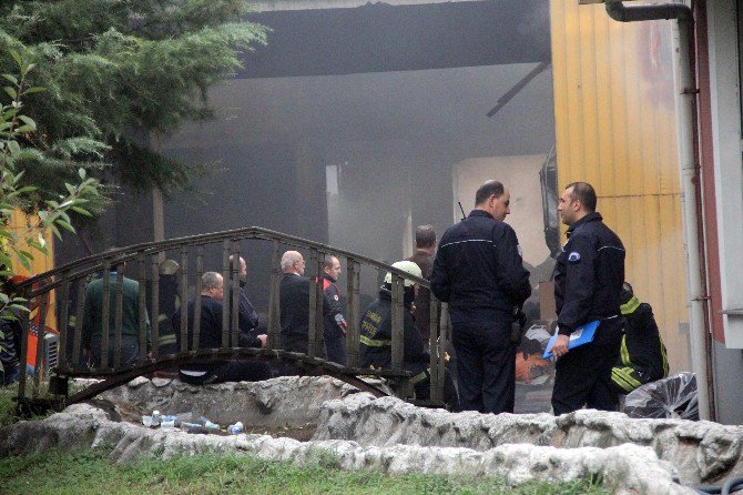 Samsun’daki Fabrika Yangını Kontrol Altına Alındı