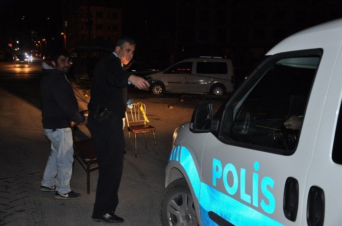 Kahvehanede Silahlı Kavga, 3 Kişi Yaralandı