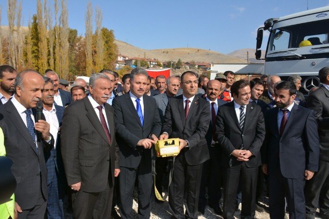 Çarşı Camisinin Temeli Törenle Atıldı