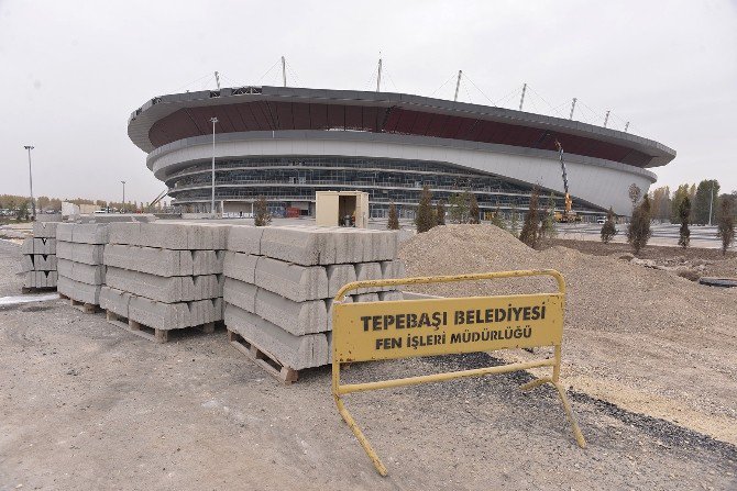 Tepebaşı Belediyesi Ekiplerinden Yeni Malatyaspor Mesaisi