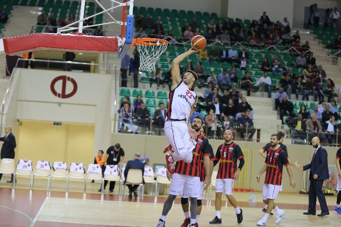 Nesine.com Eskişehir Basket, Pertevniyal Gençlik’e Konuk Oluyor