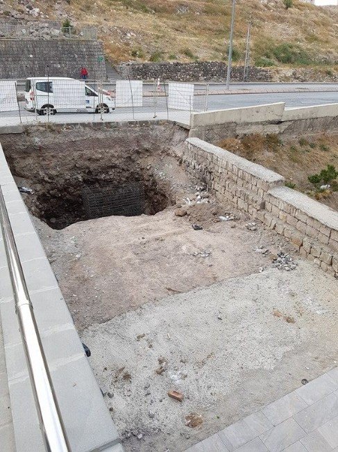 Karacaoğlu Mahallesi Battalgazi Bulvarına Üst Geçit Müjdesi