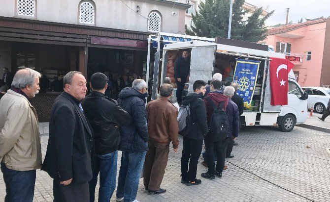 Rotaryenler Atatürk İçin Mevlit Okutup 350 Çocuğu Anıtkabir’e Götürdü