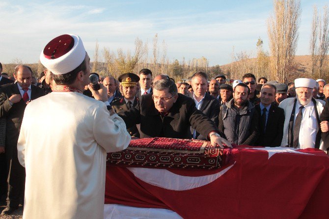 Demokrasi Şehidi Son Yolculuğuna Uğurlandı