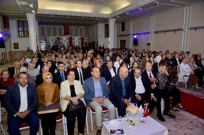 Atatürk’ün Sevdiği Şarkılar Adana’da Yankılandı