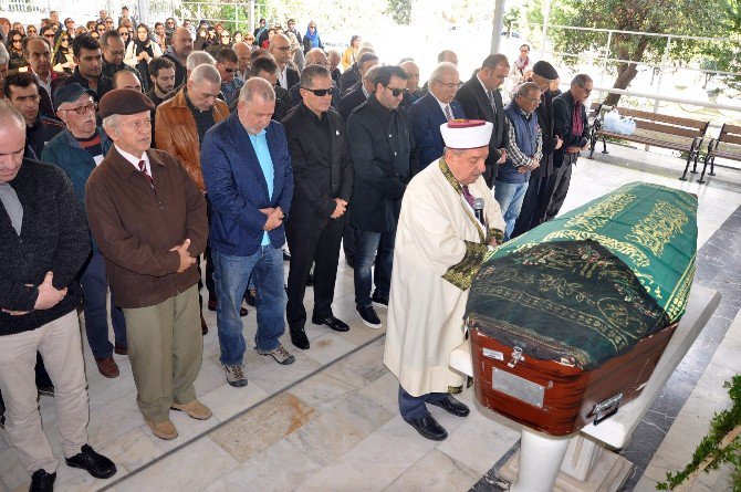 Bakıcısı Tarafından Öldürülen Kadın Defnedildi