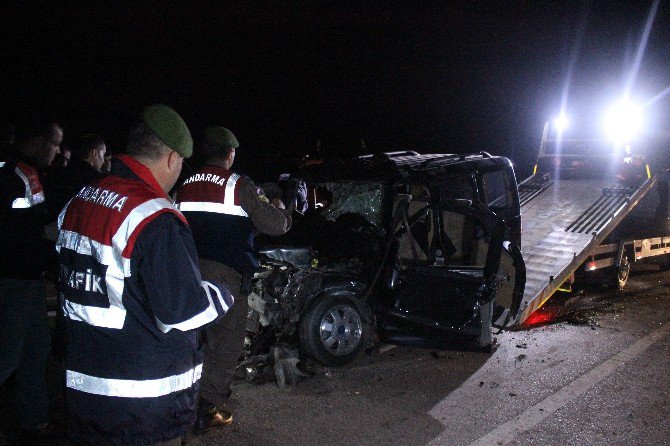 Düzce’de Feci Kaza: 1 Kişi Öldü, 2 Kişi Yaralandı