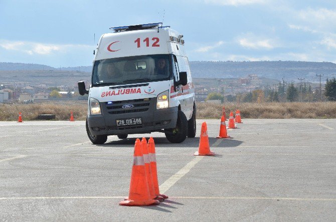 Ambulans Şoförlerinin Zorlu Eğitimi