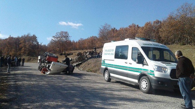 Erbaa’da Traktör Devrildi: 1 Ölü, 3 Yaralı