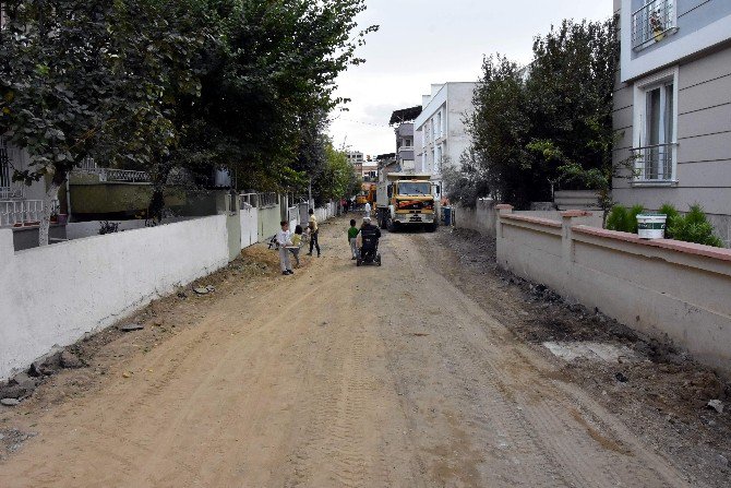 72 Sokak Sakinlerinin Evlerine Yağmur Suyu Girmeyecek