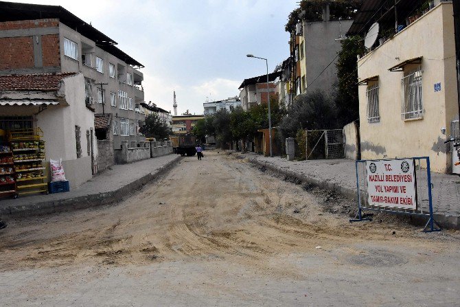 72 Sokak Sakinlerinin Evlerine Yağmur Suyu Girmeyecek