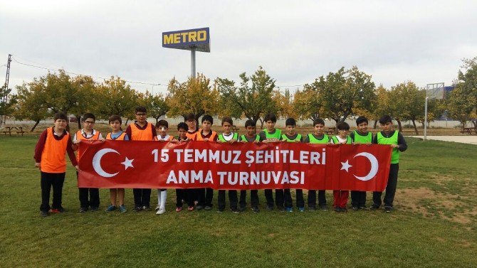 15 Temmuz Şehitleri Malatya’da Düzenlenen Futbol Turnuvası İle Anıldı