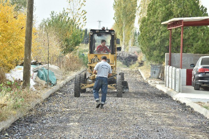 Yılmaz Mahallesi Yollarına Asfalt Çalışması