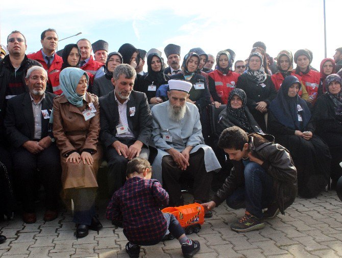 Şehit Kaymakam İçin Valilik Önünde Tören Düzenlendi