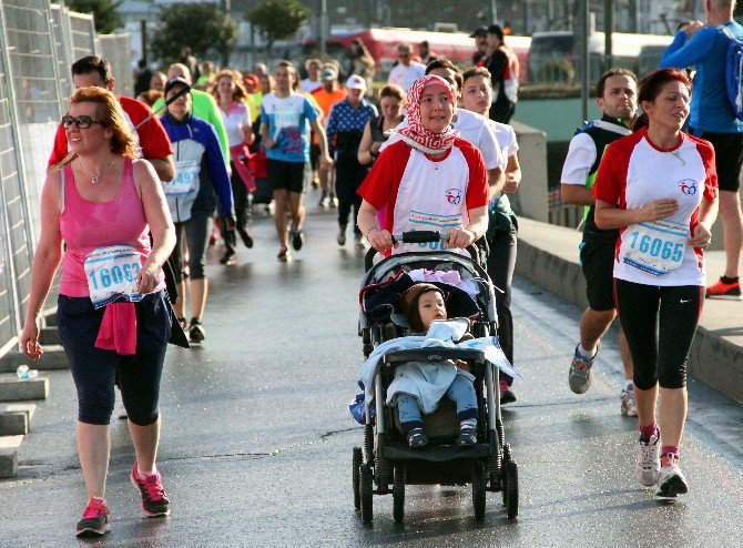 İstanbul Maratonu’ndan Renkli Görüntüler