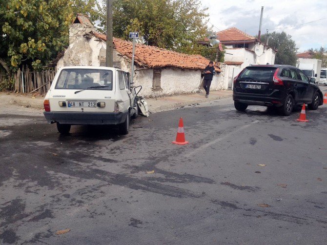 Bayır’da Kaza: 4 Yaralı