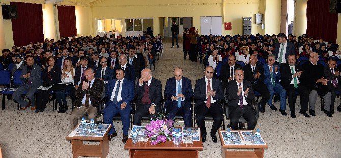 Hayırsever İşadamı Pazaryolu’nda 150 Öğrencinin Yüzünü Güldürdü