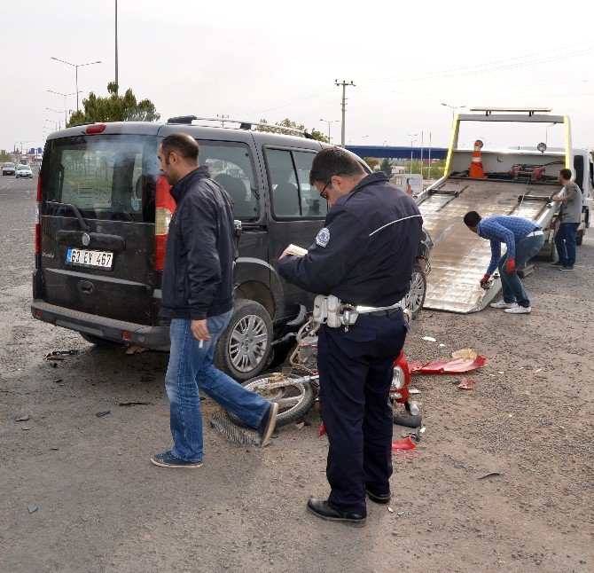 Siverek’te Trafik Kazası: 2 Yaralı