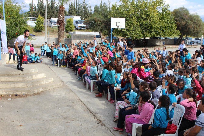 ‘Şeker Portakalı’ Çocukları Eğlendiriyor