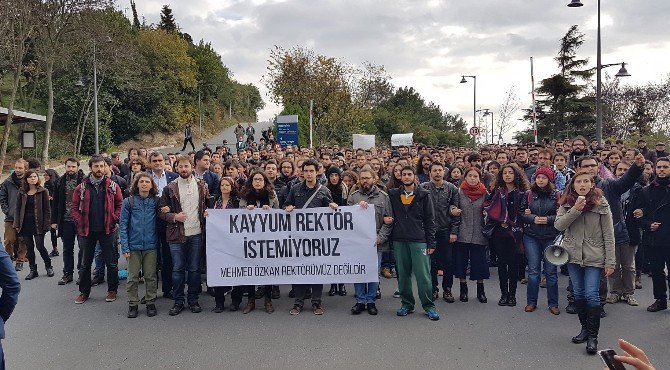 Boğaziçi Üniversitesi’nde Rektör Protestosuna Polis Müdahalesi