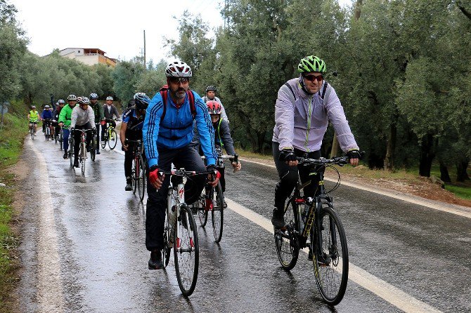 Turizm İçin Pedal Çevirdiler