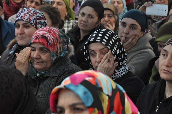 Ahıska Sürgünü Anıtı Ve Parkı Gözyaşlarıyla Açıldı