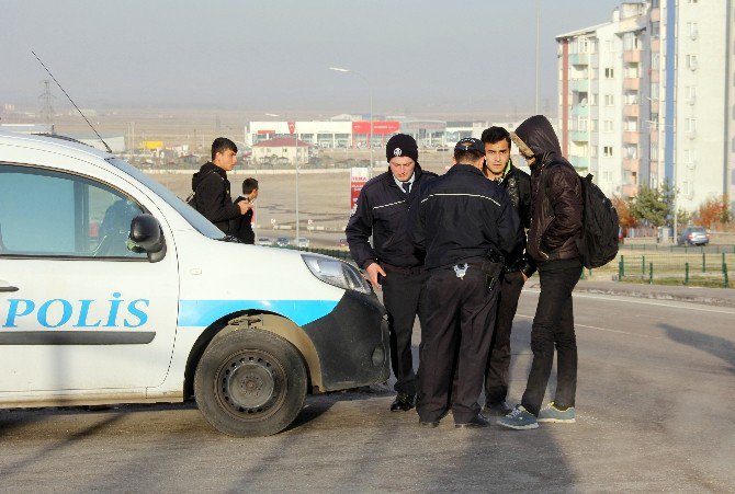 Erzurum Polisinden Okul Önlerinde Uygulama