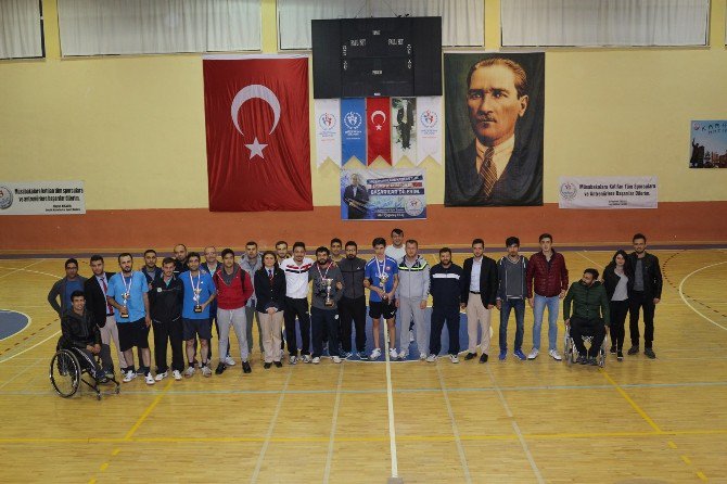 Karaman’da Düzenlenen Atatürk’ü Anma Masa Tenisi Müsabakaları Sona Erdi