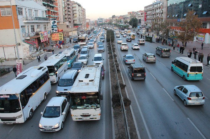 İzmir’de Vatandaşların Trafik İsyanı