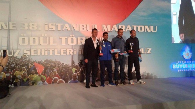 Manisalı Maratoncu İstanbul Birincisi