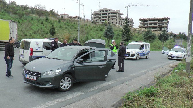 Tem Otoyolunda İkiz Plakalı Araç Alarmı