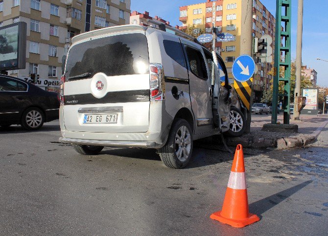 Konya’da Trafik Kazası: 3 Yaralı