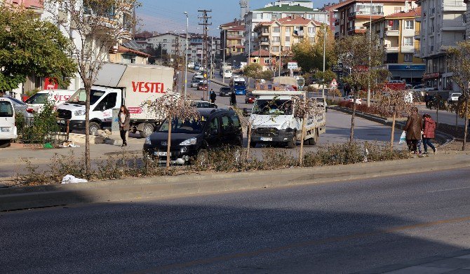 Trafik Kazaları Vatandaşa “Ölüm Virajı” Dedirtti