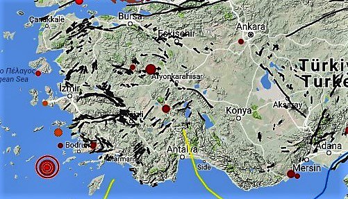 Ege’de 1 Saatte 9 Büyük Deprem