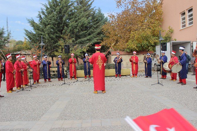 Öğrencilerden 15 Temmuz Ve Demokrasi Etkinliği