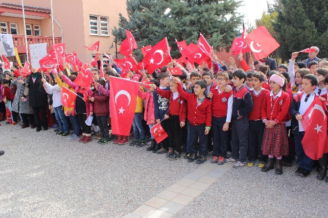 Öğrencilerden 15 Temmuz Ve Demokrasi Etkinliği